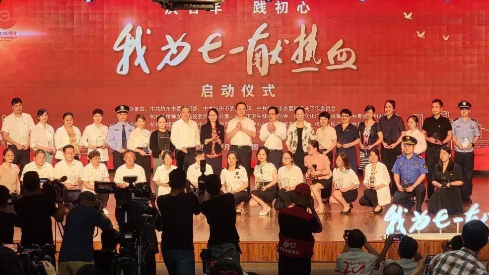 迷人的妖精